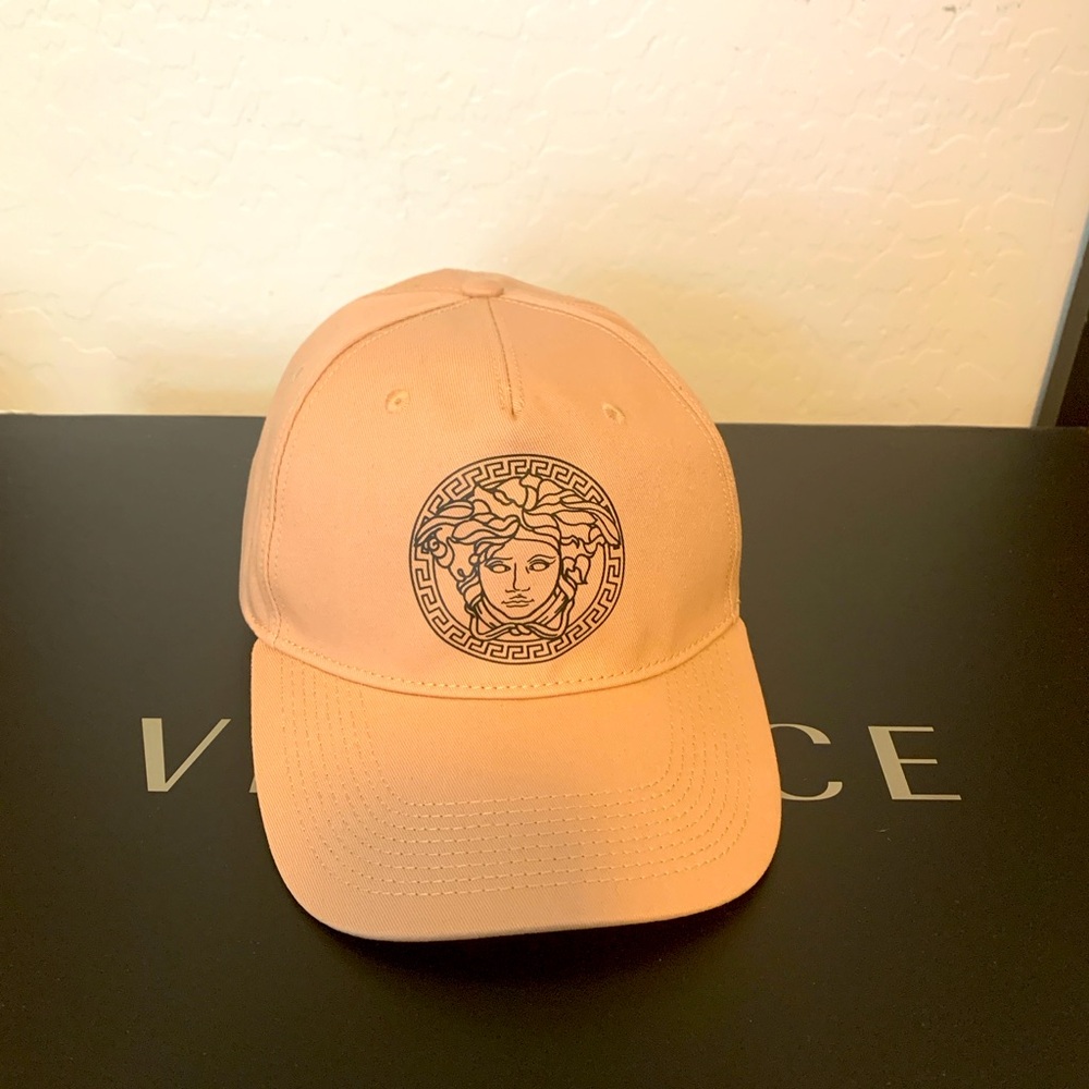 Versace Medusa Baseball Cap 💞
